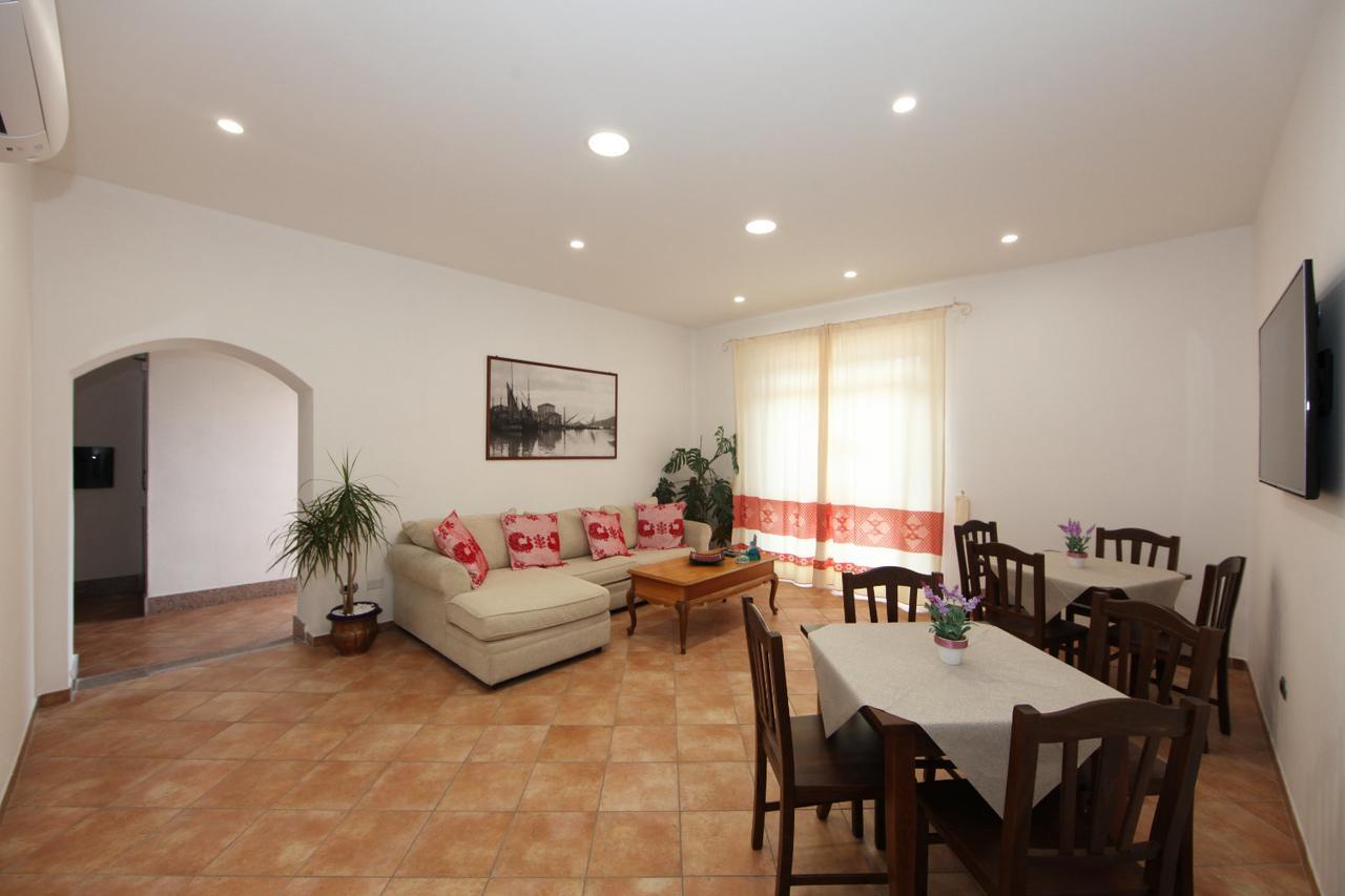 Guest House Villabianca La Maddalena  Extérieur photo