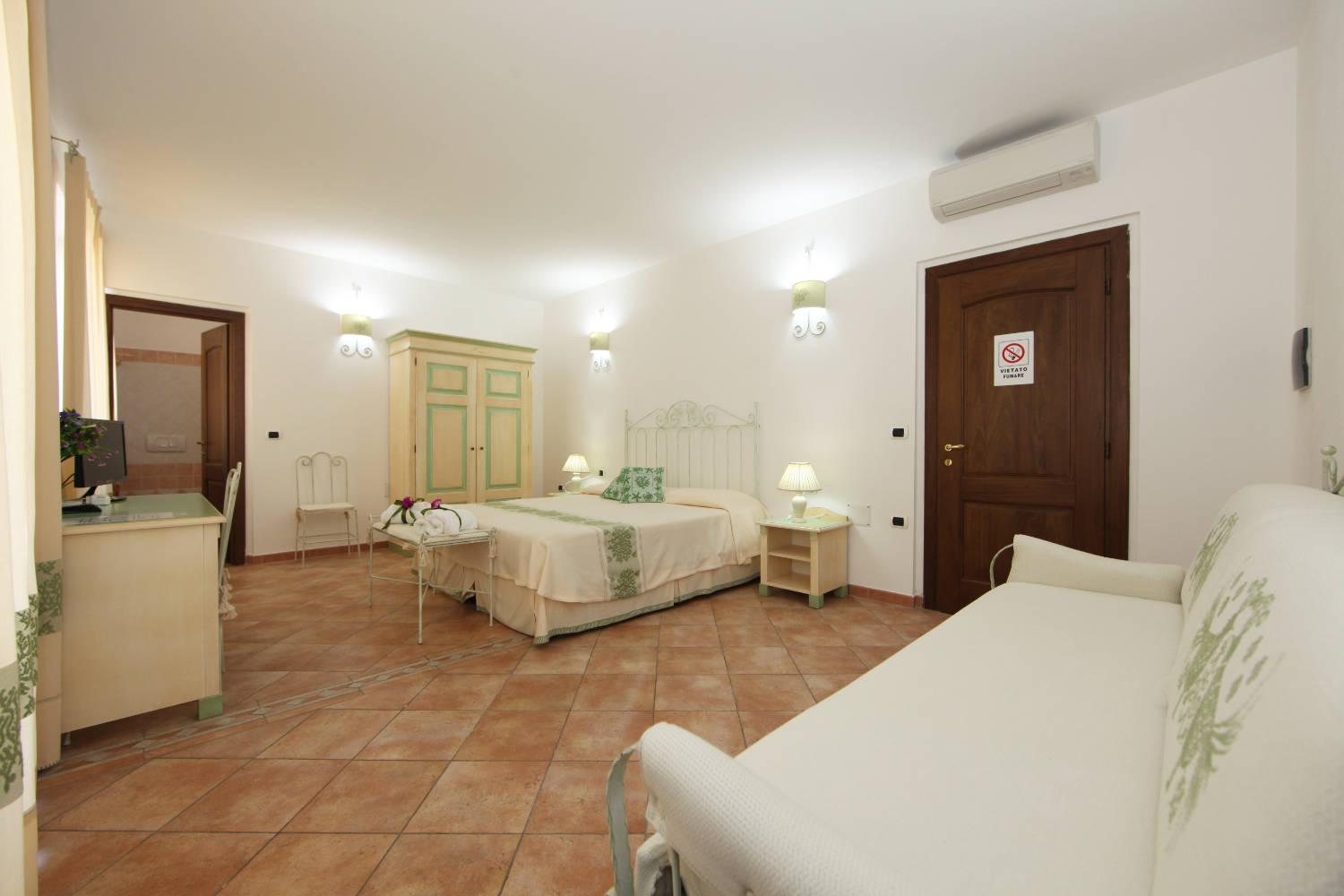 Guest House Villabianca La Maddalena  Extérieur photo