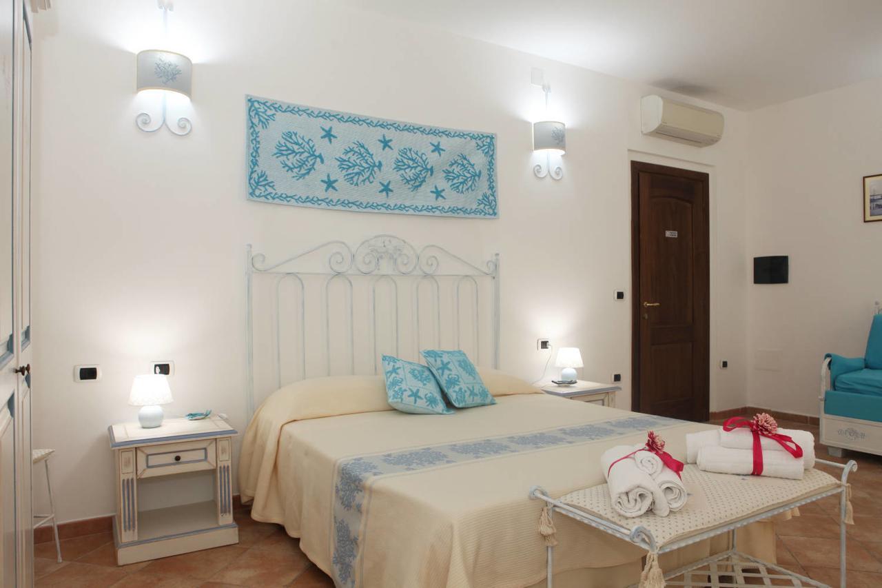 Guest House Villabianca La Maddalena  Extérieur photo
