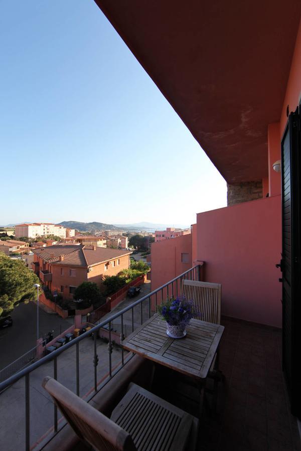Guest House Villabianca La Maddalena  Extérieur photo