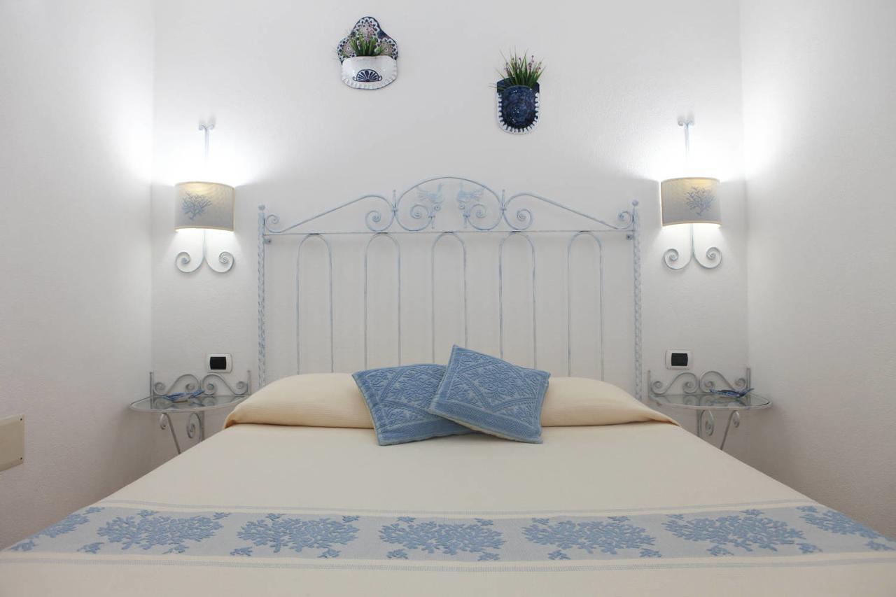 Guest House Villabianca La Maddalena  Extérieur photo